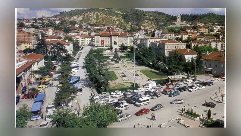 Kastamonu'da icradan satılık 2 katlı bina
