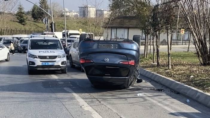 Siirt'de seyir halindeki araç takla attı