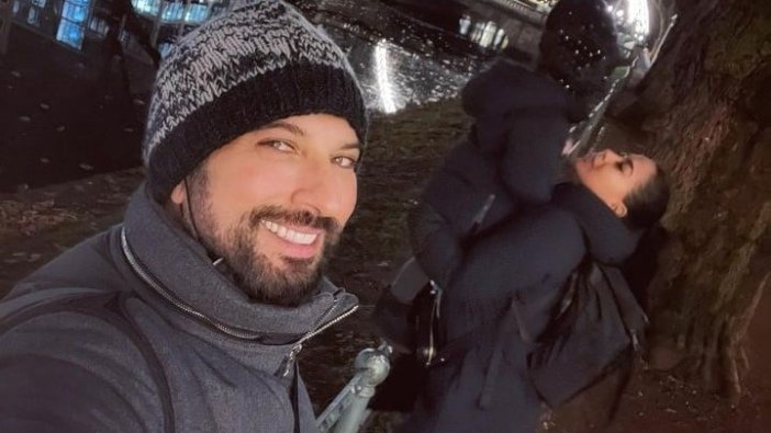 Tarkan'dan aile pozu