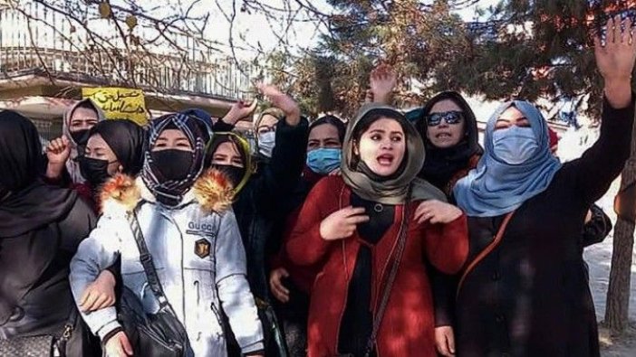Afganistanlı kadınlar hak arayışında!