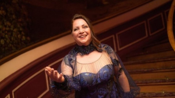 Şarkıcı Tüdanya'dan güzel haber geldi. Gırtlak kanseri tedavisi görüyordu