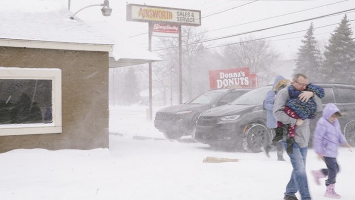 ABD'yi kar fırtınası vurdu: 17 ölü!