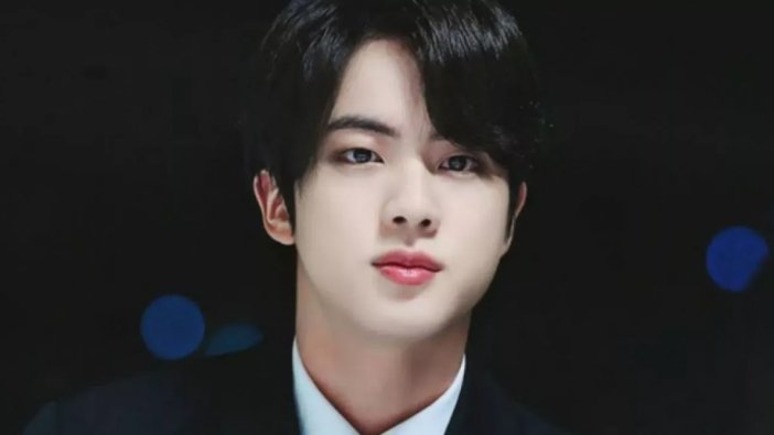 Güney Koreli BTS müzik grubunun üyesinin askerdeki ilk görüntüleri paylaşıldı