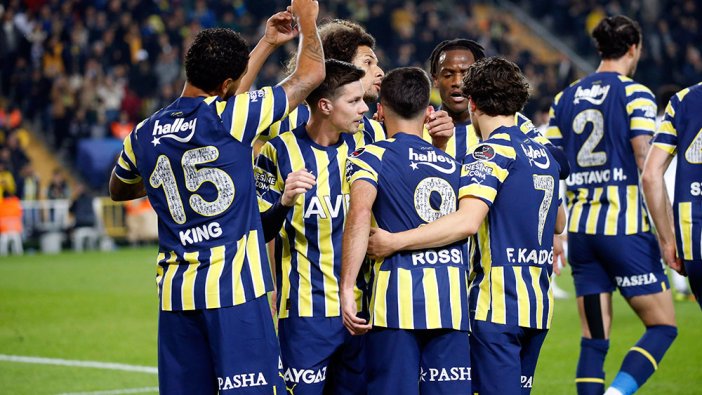 Galatasaray derbisi öncesi Fenerbahçe'ye müjde! Yıldız futbolcu geri döndü