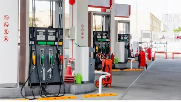 Benzine yine zam geliyor