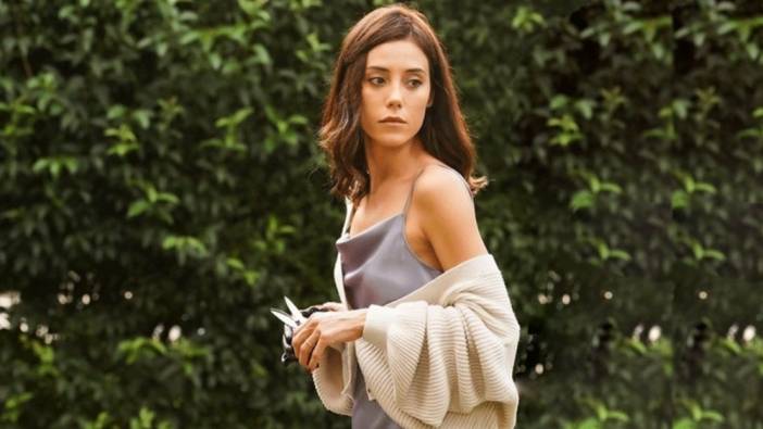 Cansu Dere'den kötü haber! Hastaneye kaldırıldı