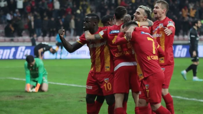 Kayserispor Sivasspor'u paramparça etti!