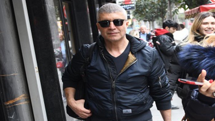 Özcan Deniz'den evlilik açıklaması! Annesi veto etmişti