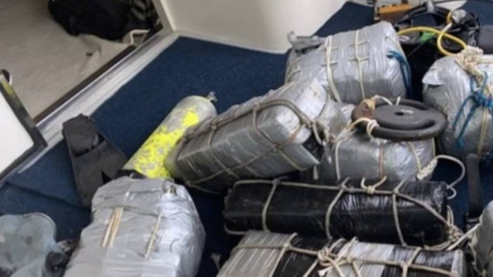 Rotası Türkiye olan gemide 290 kilo kokain yakalandı