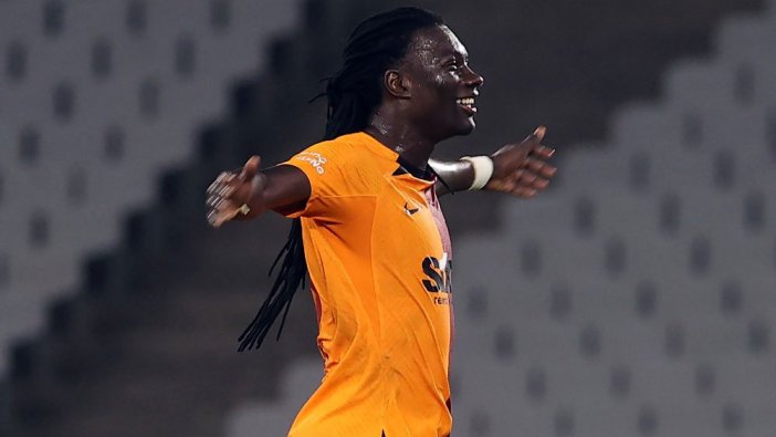 Son Dakika golleriyle Okan Buruk'u ipten almıştı! Galatasaray'da flaş Gomis gelişmesi