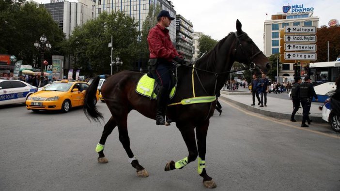 Ankara'da atlı polis dönemi