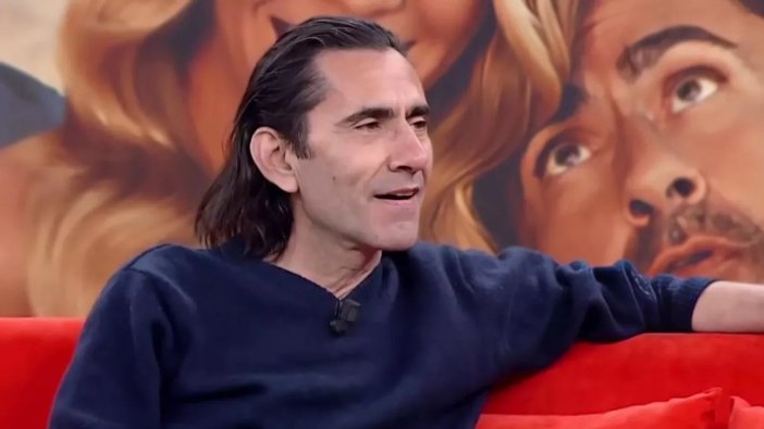 Ünlü oyuncu çocukluk fotoğrafını paylaştı