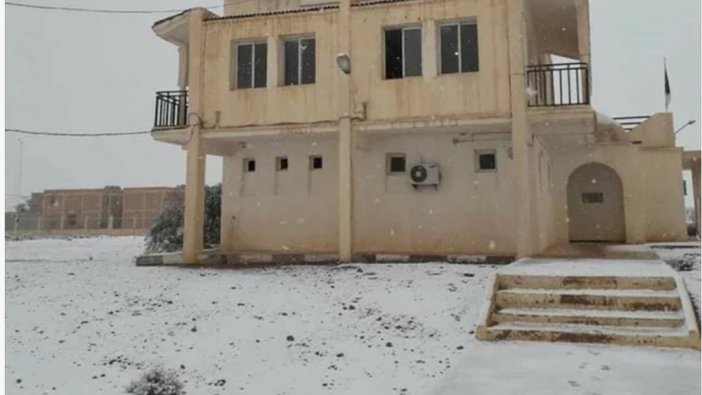 Sonunda bu da oldu çöle kar yağdı