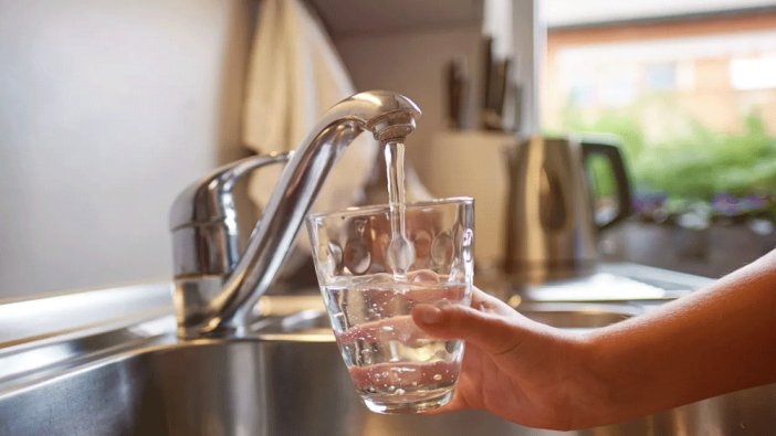 İzmir'de suya indirim geldi