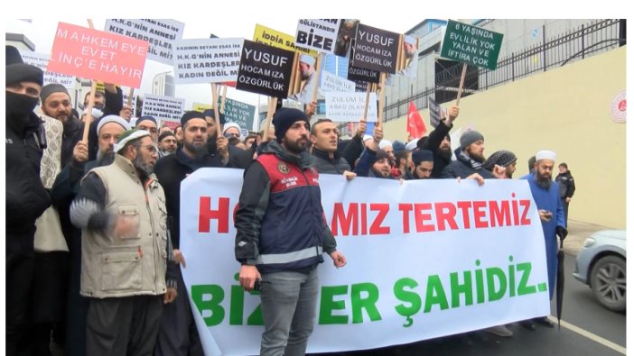 Çocuk gelin davasında sanıklara destek için geldiler