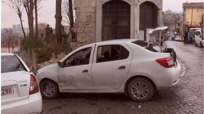 İstanbul’da güpegündüz uzun namlulu silahlarla gasp!