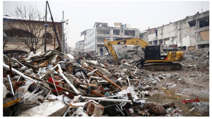 Depremde can kaybı 3 bin 381'e yükseldi