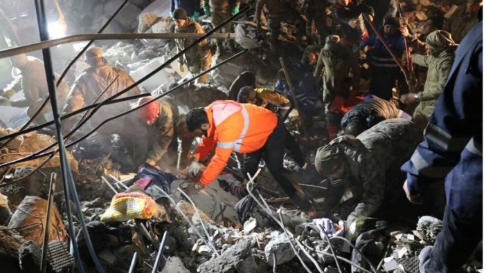 Türkiye can derdinde Altun dezenformasyon