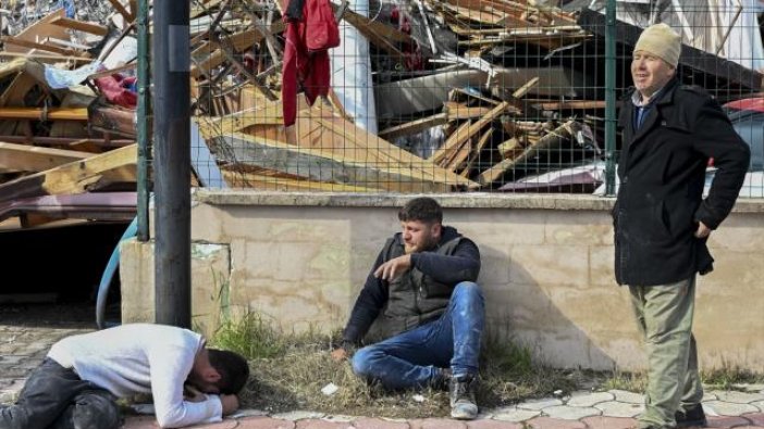 DSÖ Türkiye'deki deprem için acil durum ilan etti