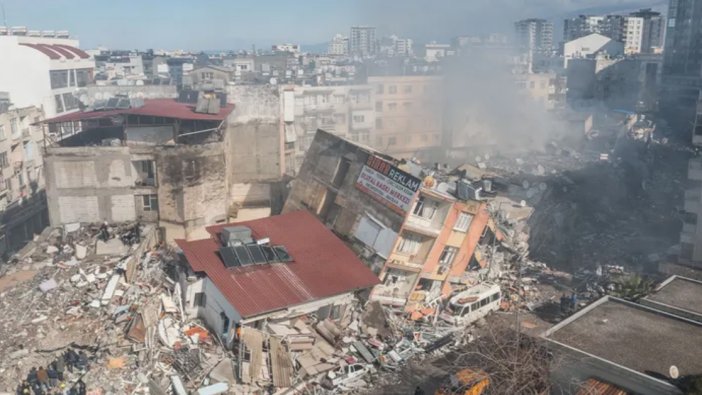 Milano konsolosluğumuz deprem için Diyanet'e bağış istedi