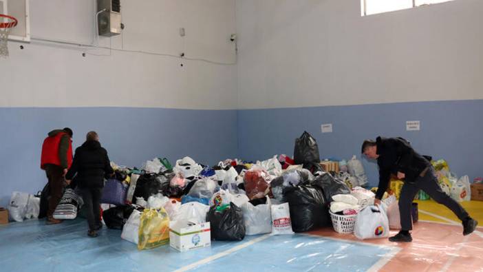 Deprem yardımlarını çaldıkları iddia edildi: 4 belediye personeli açığa alındı