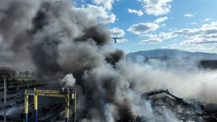 İskenderun Limanı yangınını hurda denilen THK uçakları söndürdü