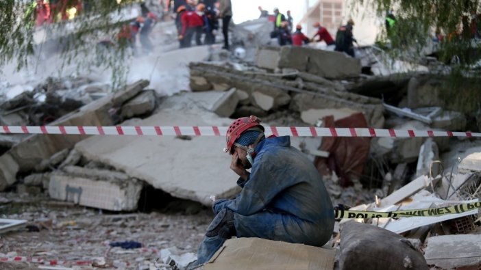 Depremde can kaybı 31 bin 974'e yükseldi