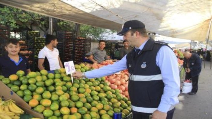 Zabıtalar denetimlerini sürdürüyor