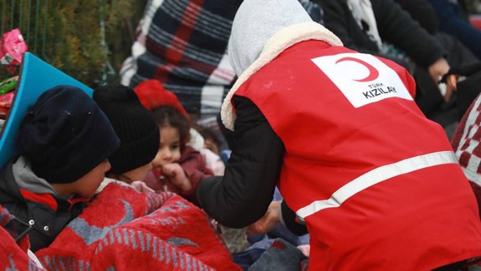 Kızılay deprem bölgesinin acil ihtiyaç listesini güncelledi