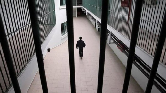 Cezaevinden firar eden 80 kişi yakalandı