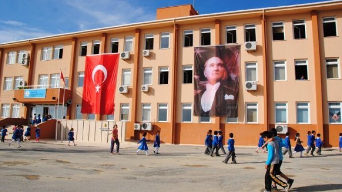 Akgün: Okullarımızın eksiklerini öğreniyoruz