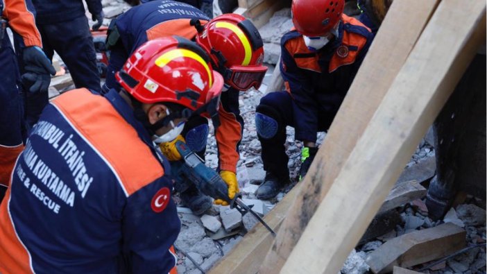 İBB Arama Kurtarma ekiplerine kaptan pilottan teşekkür