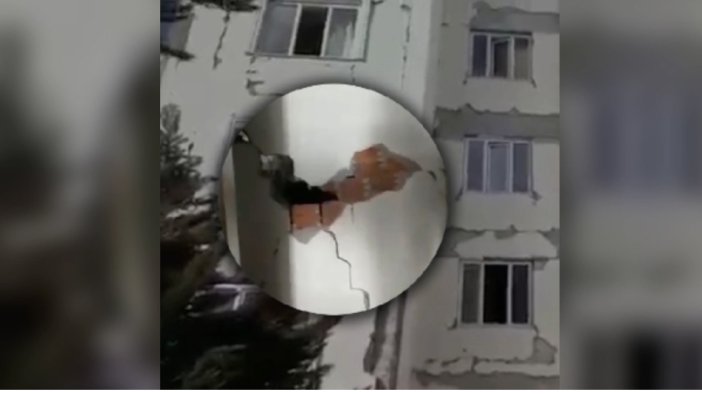 AKP’li başkanın yaptığı AKsaray oturulamaz halde