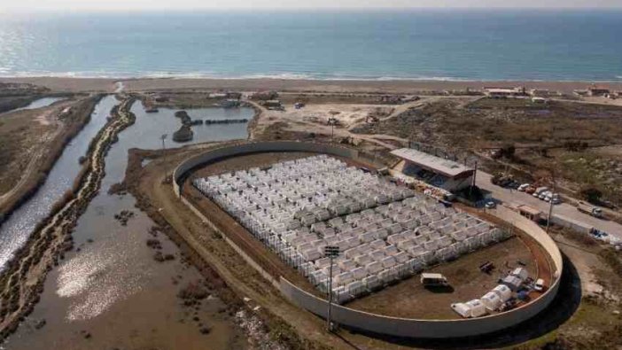 AFAD tsunami uyarısı yaptığı yere çadır kent kurmuş!