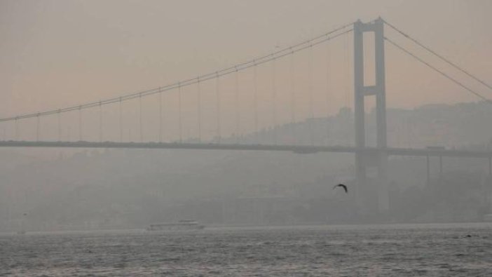 İstanbul Boğaz'ı gemi trafiğine çift yönlü kapatıldı