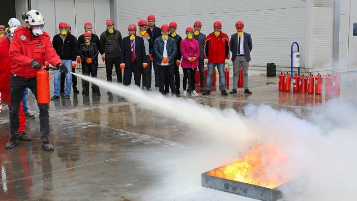 Tüplerle söndürme eğitimi düzenlendi