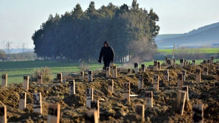 Depremde ölen 5 bin kişiye kimliksiz defin