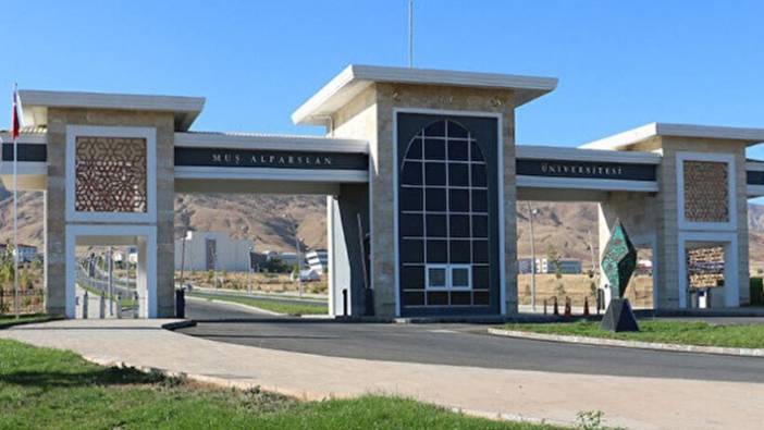 Rektör şoförünü Sağlık Bilimlerine sekreter yaptı