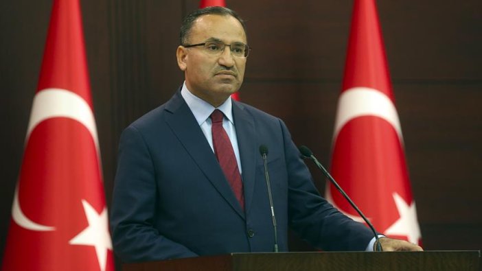 'Memurlara yurtdışına çıkışlarda belge alma zorunluluğu kaldırılıyor'