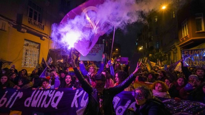 Taksim'de Feminist Gece Yürüyüşü yasaklandı