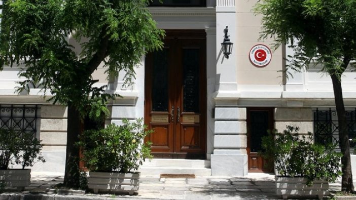 Atina Büyükelçiliğine sözleşmeli sekreter için ilana çıktı