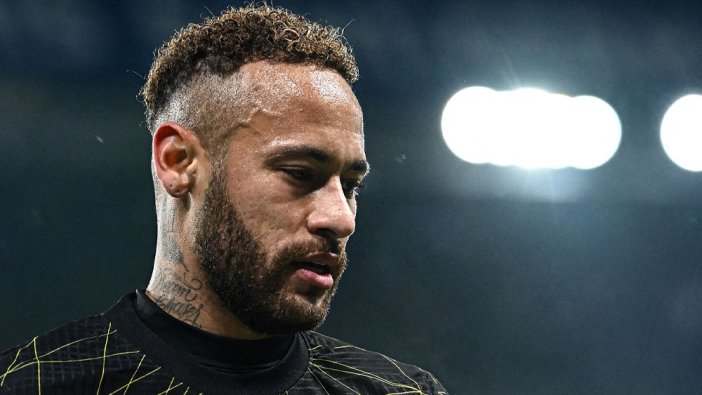 Flaş iddia gündem oldu: Neymar takımdan ayrılıyor mu?