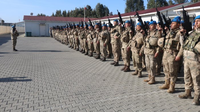 Mehmetçikler birliklerine uğurlandı