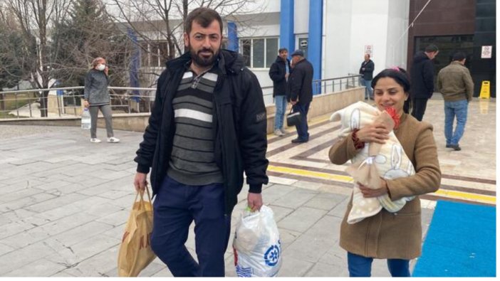 Hasret sona erdi! Masal bebek ailesine kavuştu