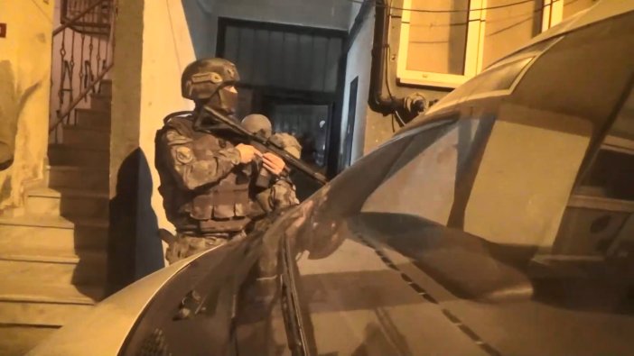 İstanbul'da terör operasyonu: 13 gözaltı