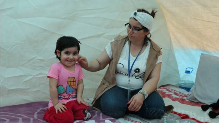 Deprem öncesi evden kovulan kadın ve kızı hayatta kaldı