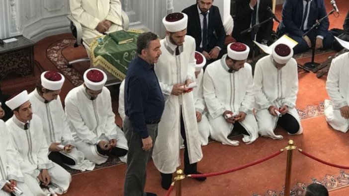 Genç hafızlara icazet merasimi