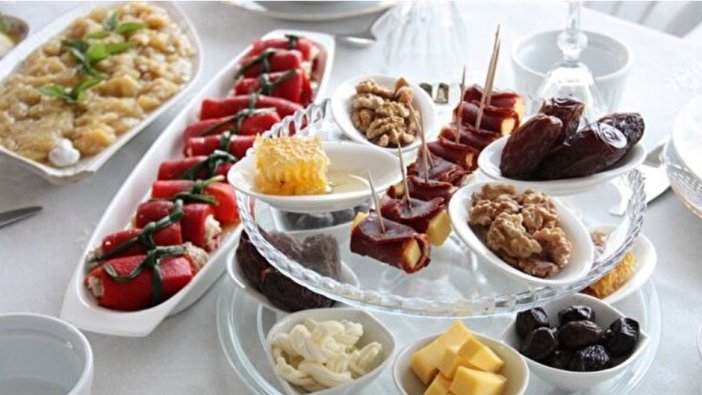 İftariyeliklerin fiyatı dudak uçuklatıyor