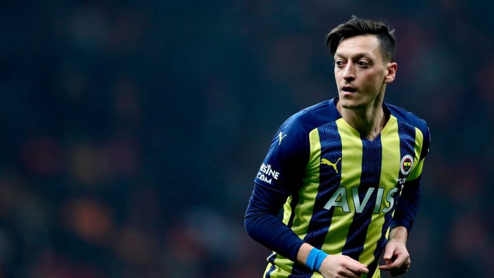 Mesut Özil flaş kararı verdi