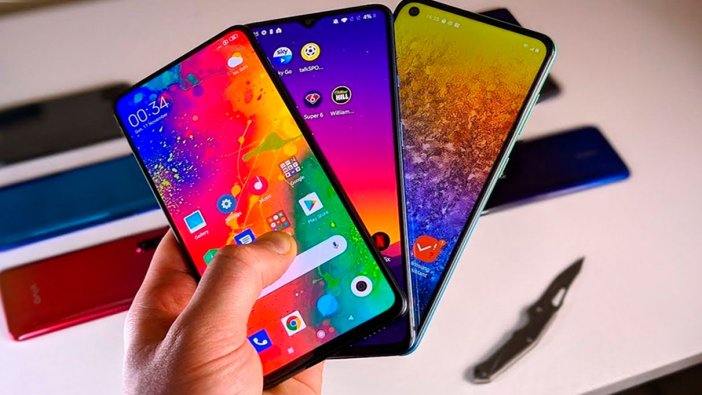 Akıllı telefonlara bir zam daha